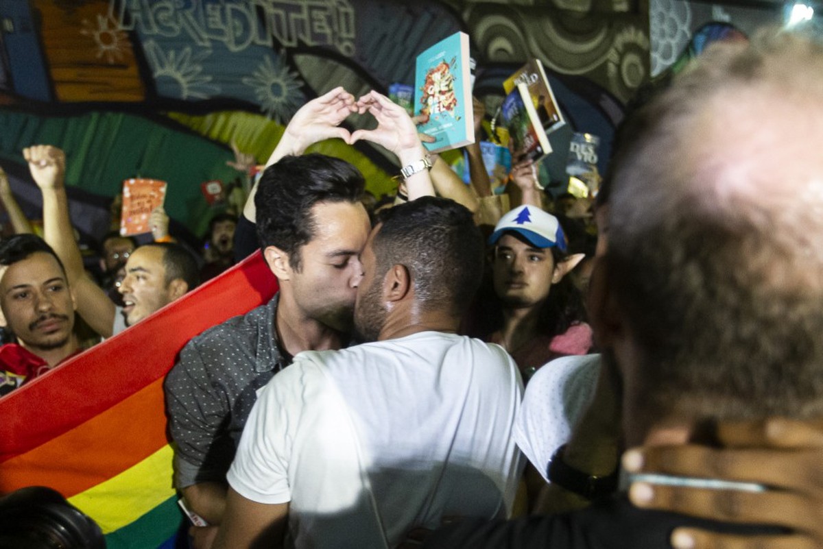 Censura retoma força e preocupa sociedade em meio a debates sobre liberdade de expressão