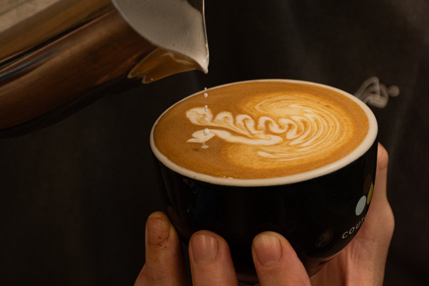 Café e moda se encontram em novas tendências para apreciar e experimentar