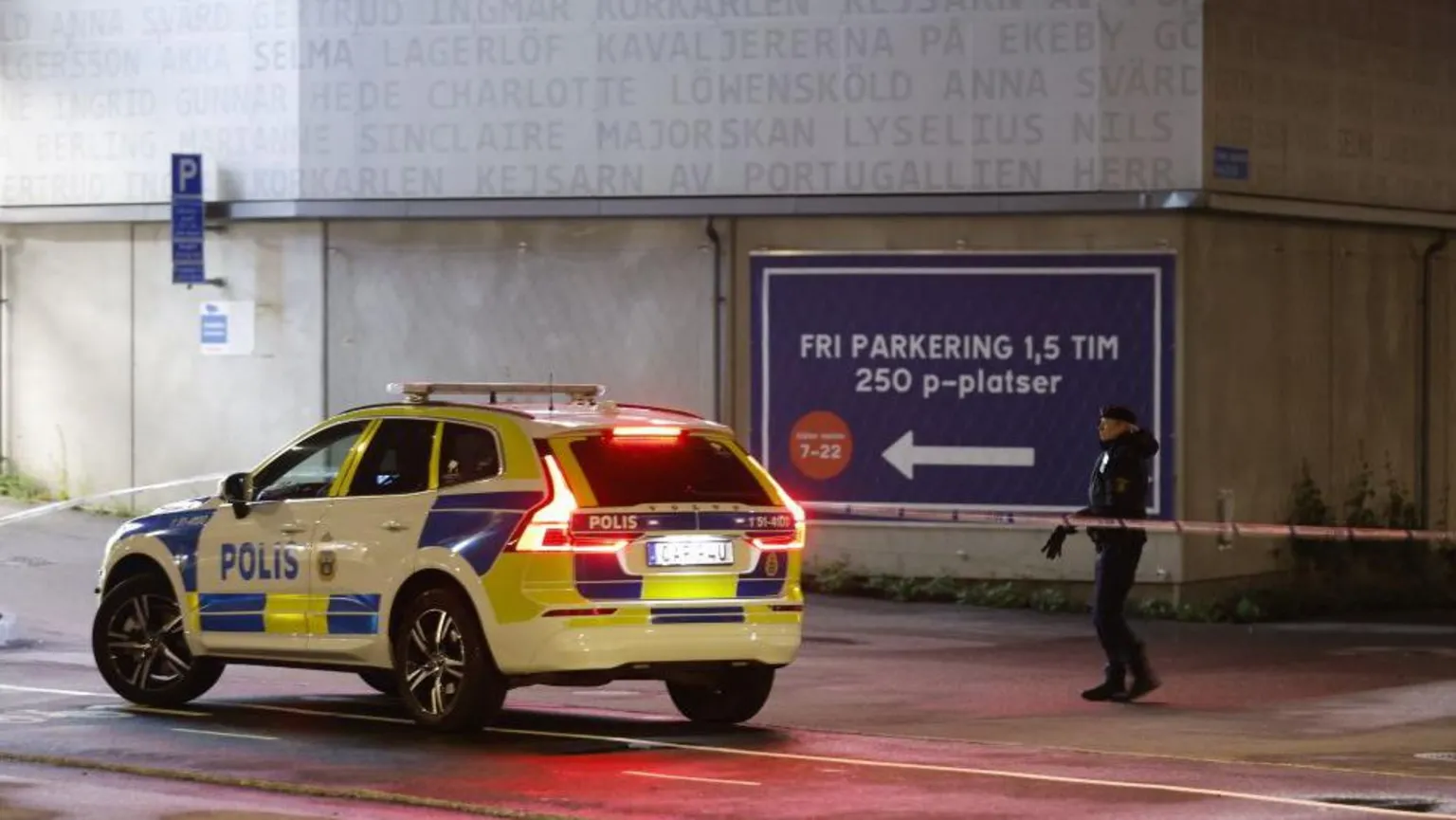 Três homens são presos pelo assassinato de rapper sueco em estacionamento