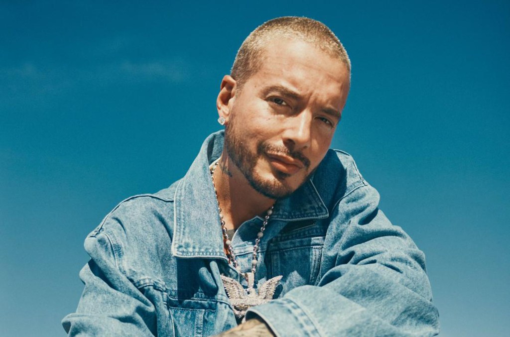 J Balvin lança álbum 'Mixteip' e surpreende fãs com músicas do passado