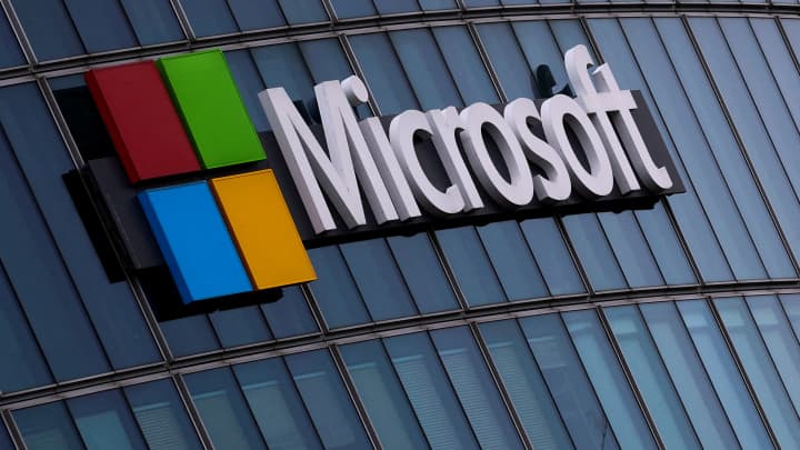 Microsoft recebe avaliação positiva da Oppenheimer sobre potencial da IA