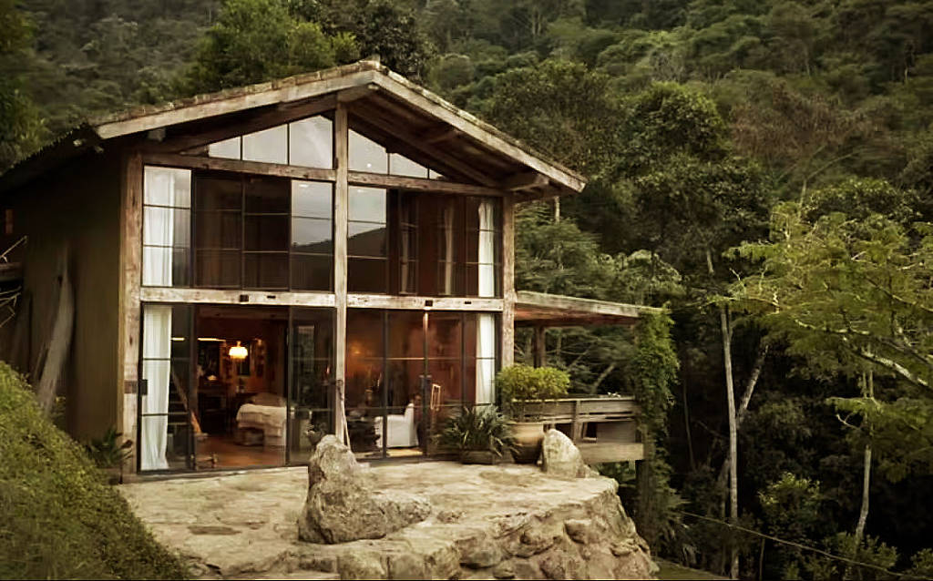 Gilda Midani apresenta sua casa na região serrana do Rio em tour exclusivo