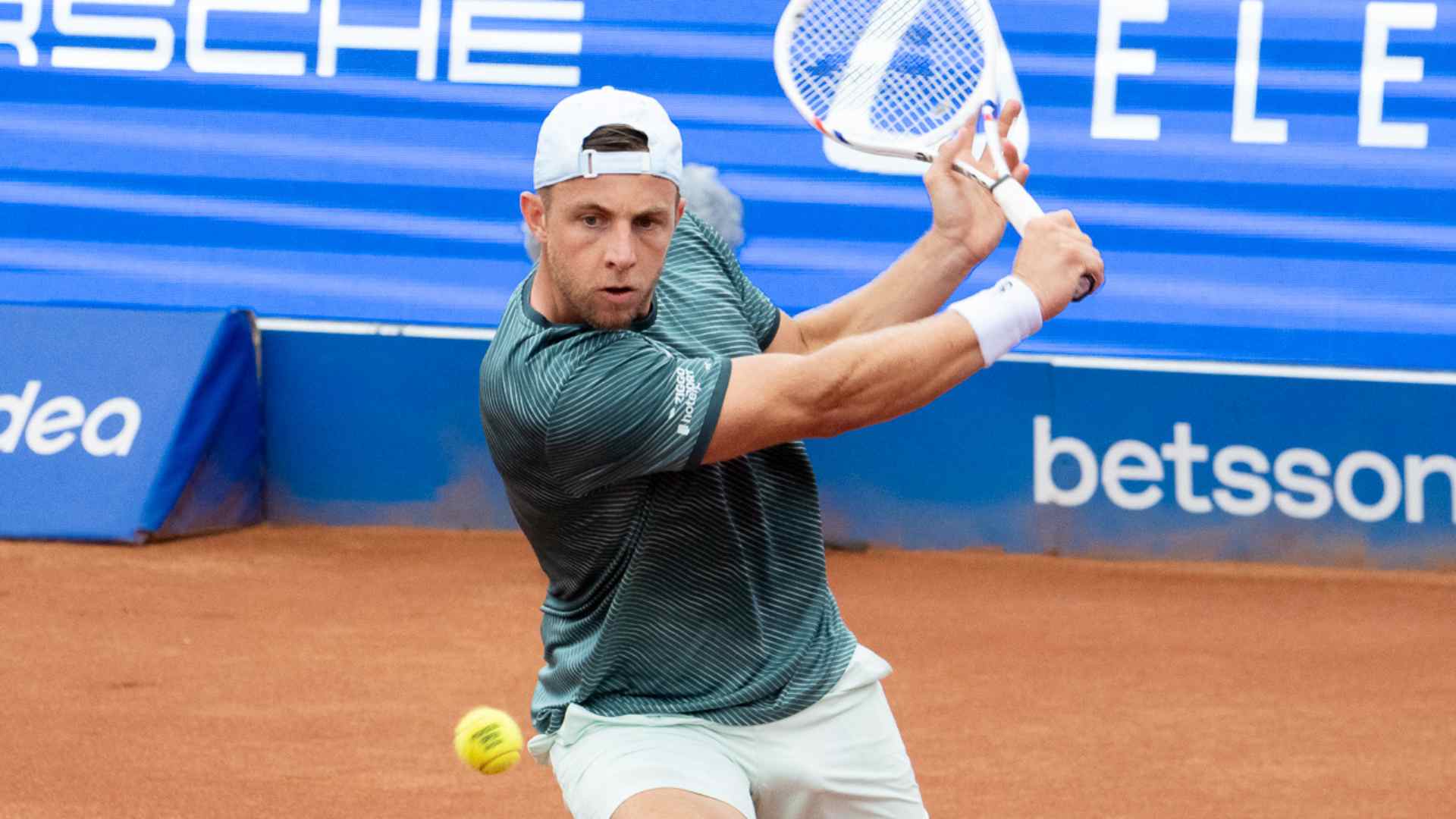 Griekspoor supera match-points e Baez triunfa em batalha intensa em Bastad