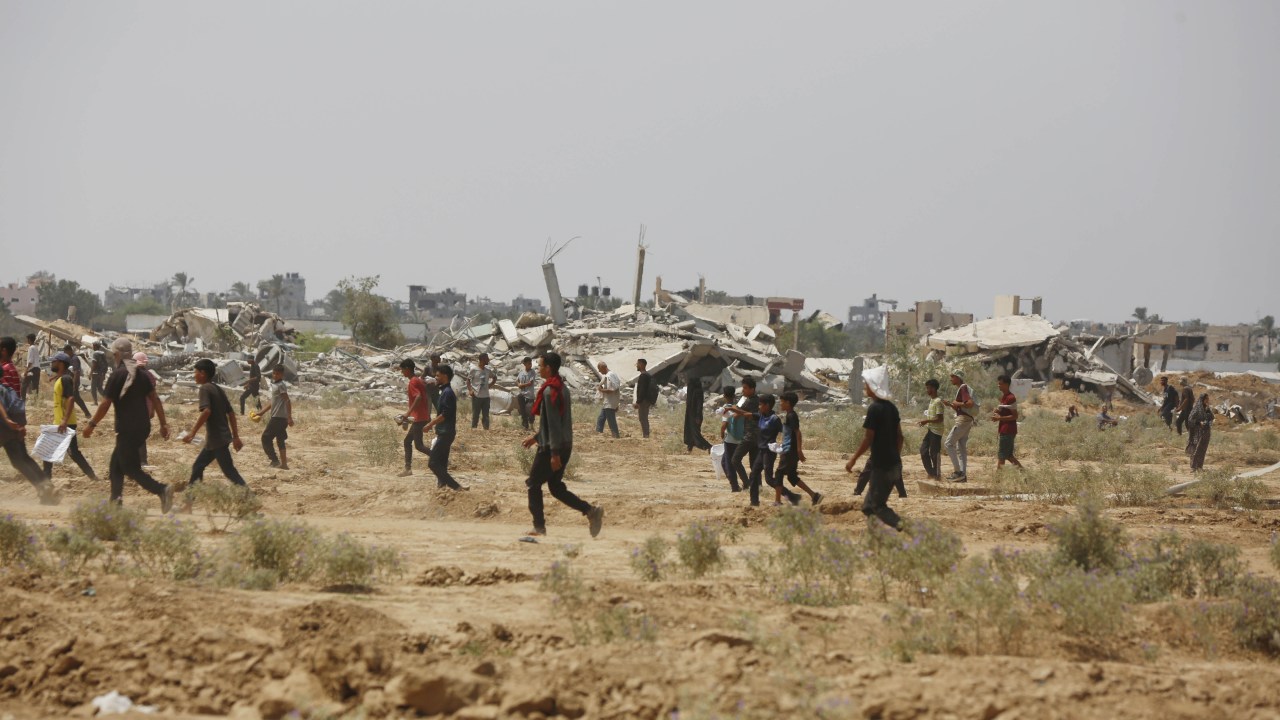 Tropas israelenses atacam civis em Gaza e deixam 10 mortos em novo confronto