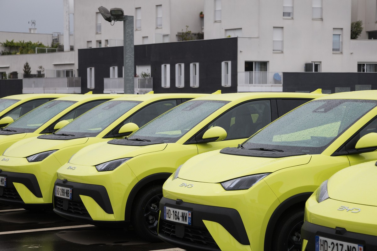 BYD ultrapassa Tesla na Europa com crescimento de 169% nas vendas