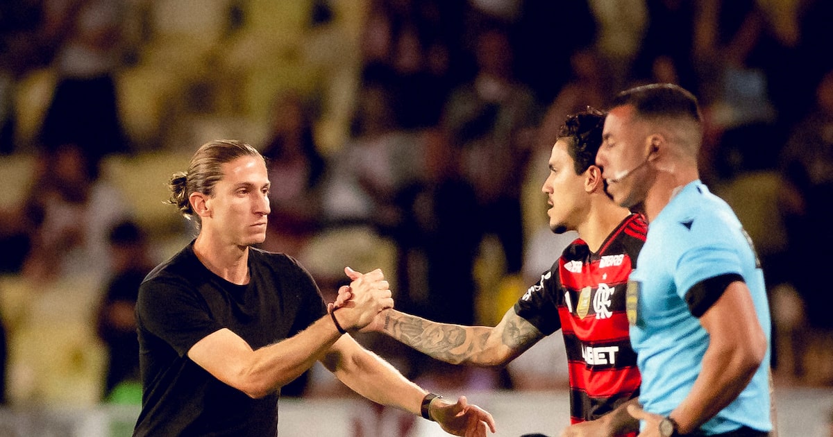 Pedro brilha e Flamengo vence clássico com grande atuação do atacante