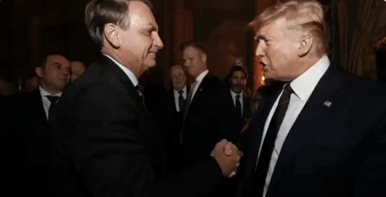 Tarifa de Trump pressiona Bolsonaro e acelera sua trajetória rumo à prisão