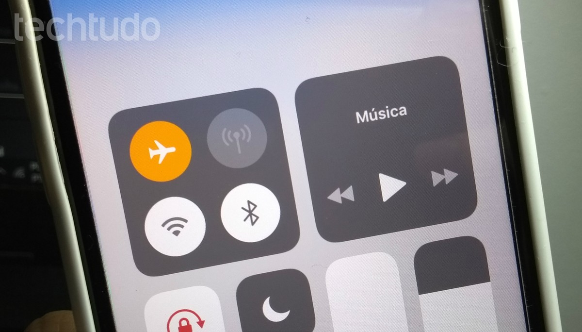 Dormir com o modo avião no celular pode prejudicar sua produtividade