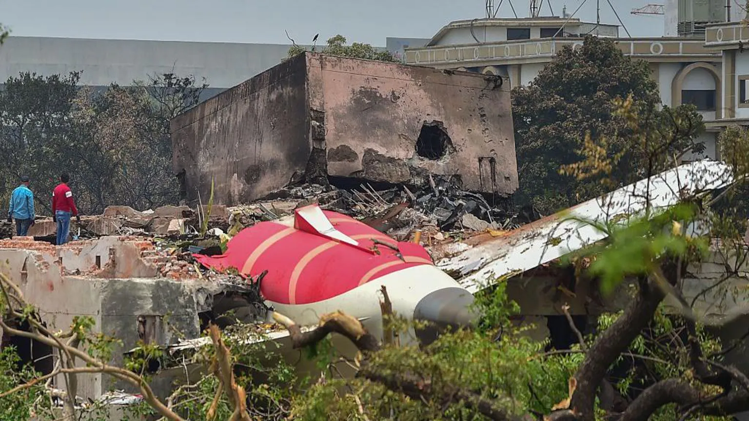 Vozes na cabine geram polêmica sobre acidente da Air India