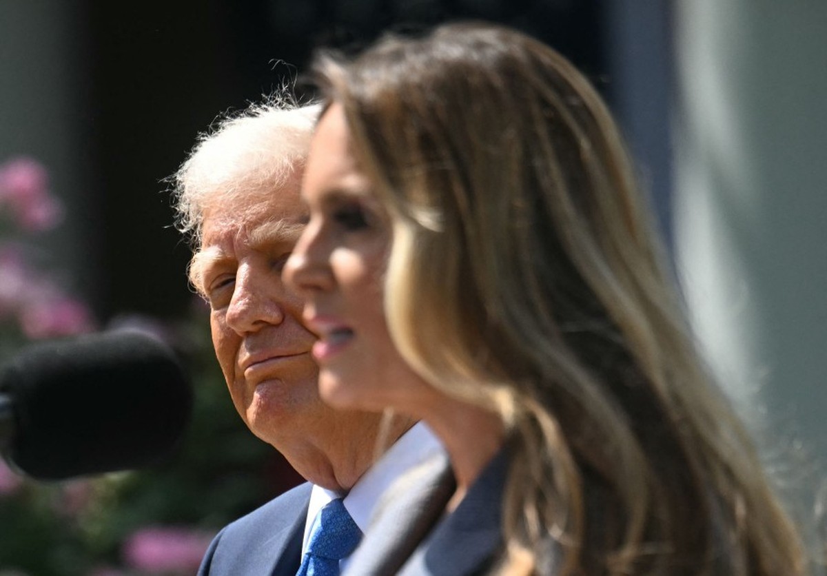 Lucros da presidência de Trump geram milhões para sua família e se tornam rotina