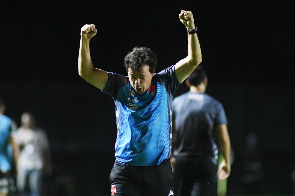 Fernando Diniz, Vasco x Coritiba, Série B de 2021 (Foto: Alexandre Durão)