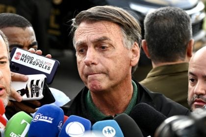 Investigação revela indícios contra Bolsonaro na ação do golpe, apesar de Trump