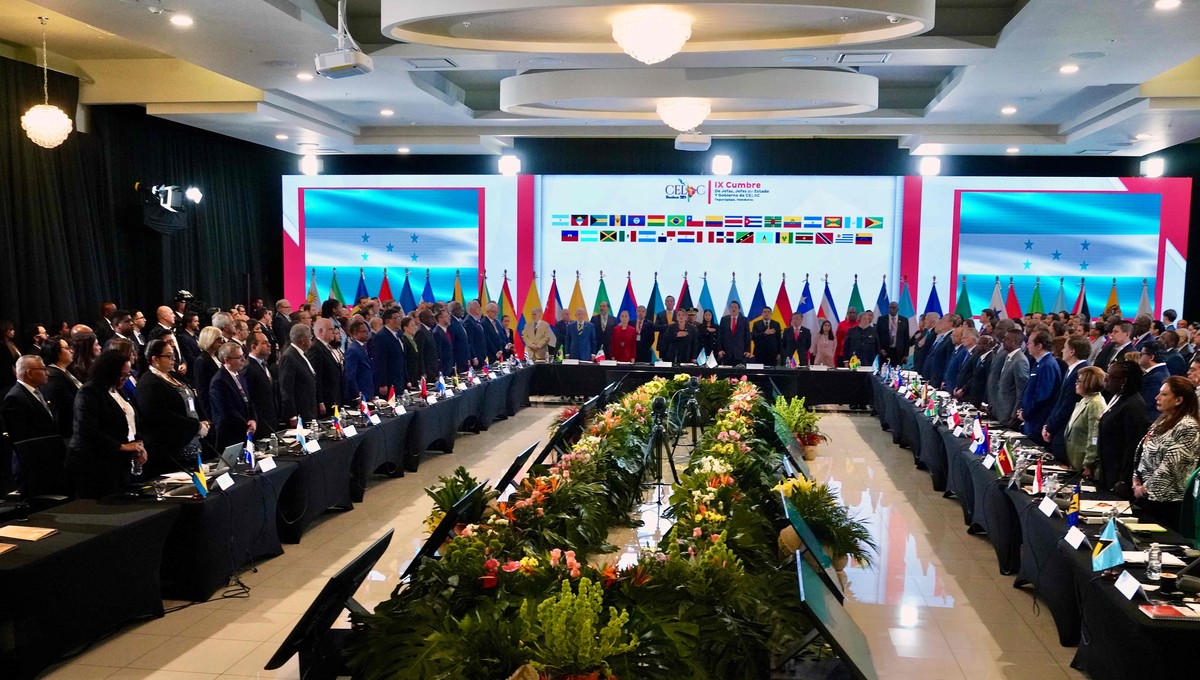 Líderes dos países da Celac em reunião de cúpula em Honduras (Foto: Stringer / AFP)