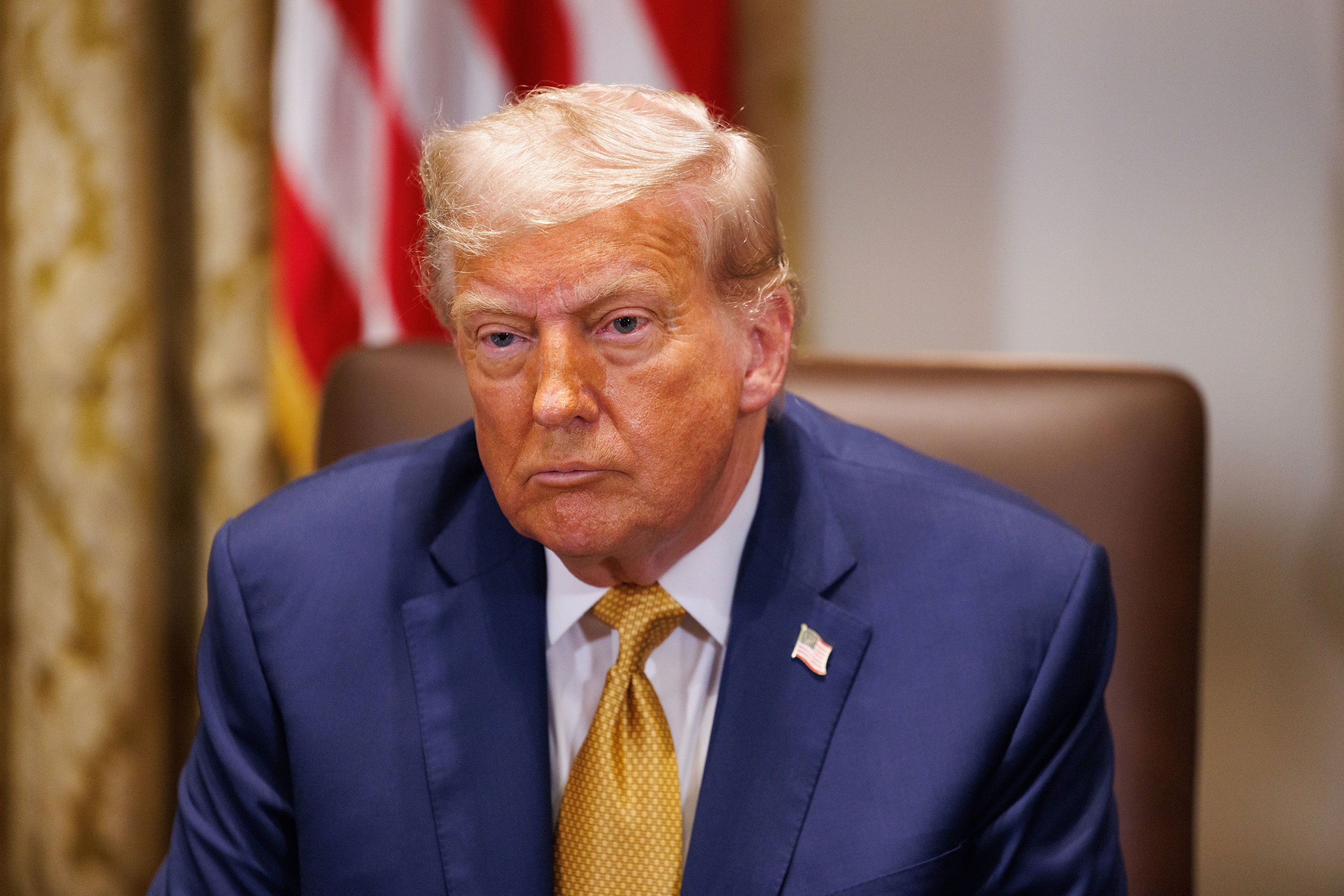 Trump revela que ameaçou bombardear Moscou se Putin atacasse a Ucrânia