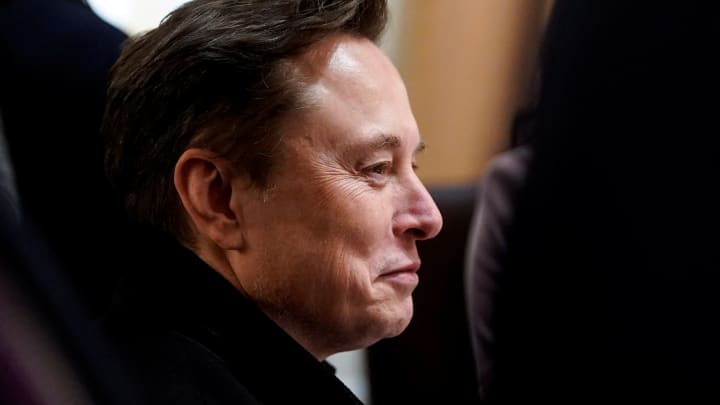 Tesla CEO Elon Musk participa de uma reunião do gabinete na Casa Branca em Washington, D.C., EUA, em 10 de abril de 2025. (Foto: Nathan Howard/Reuters)