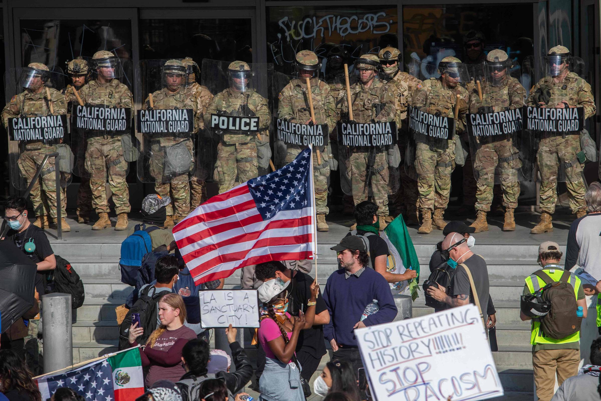 Governo Trump determina retirada de tropas após protestos em Los Angeles