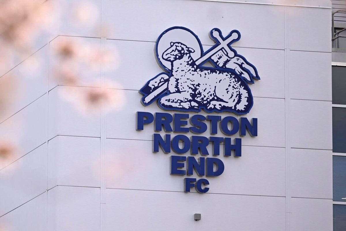 Liverpool enfrenta o Preston North End em amistoso de pré-temporada no domingo