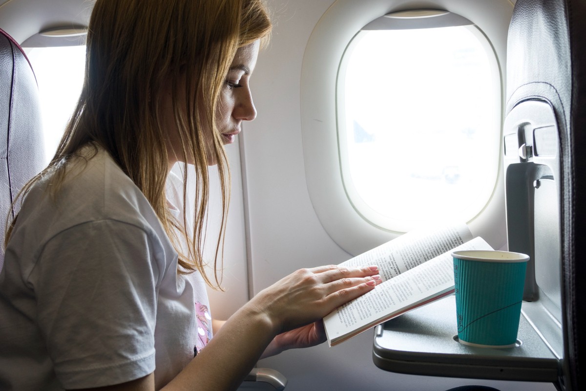 Viajar com alergia alimentar: 8 dicas essenciais para segurança no avião