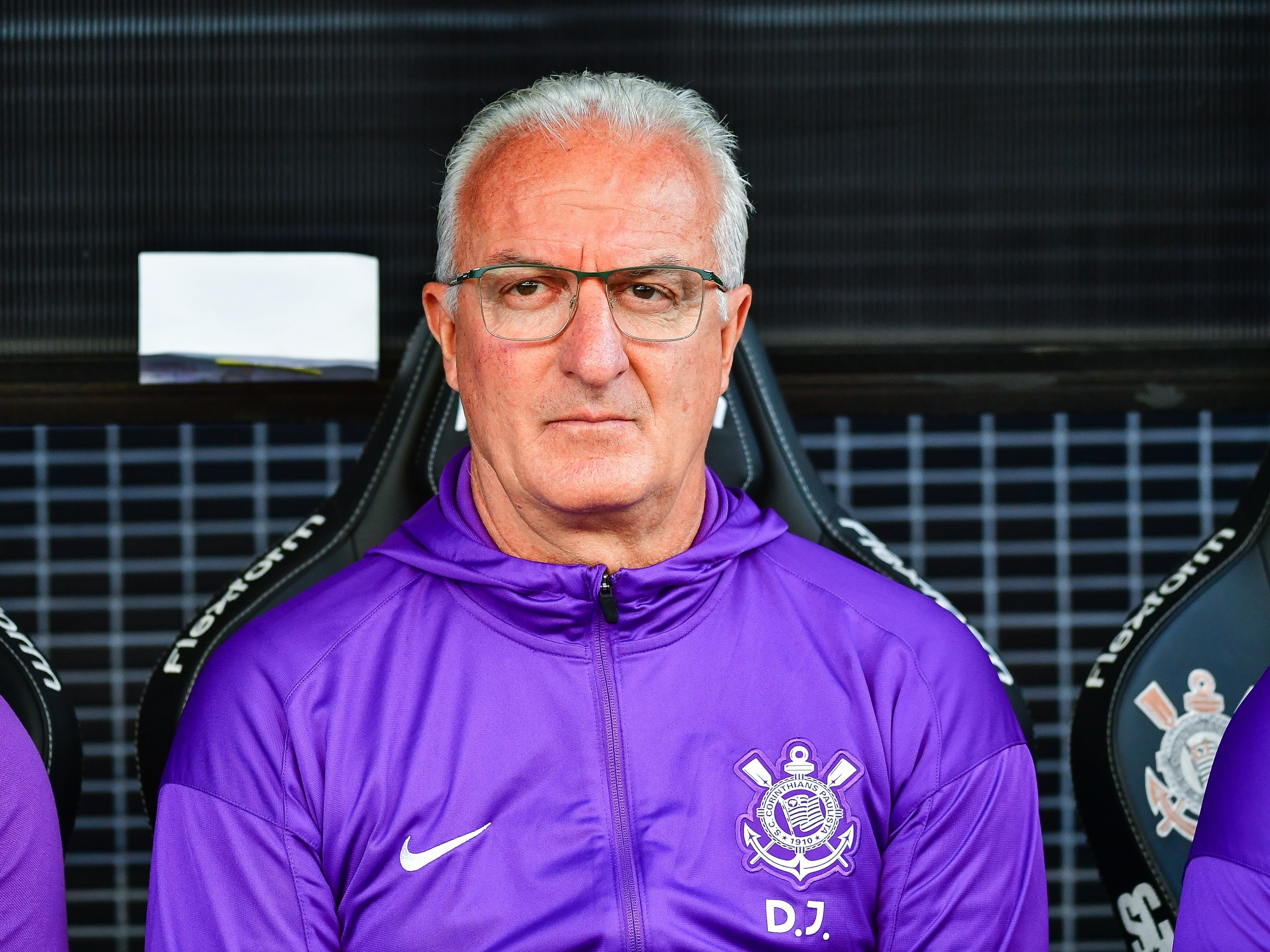 Corinthians apresenta evolução sob comando de Dorival e melhora em diversos aspectos