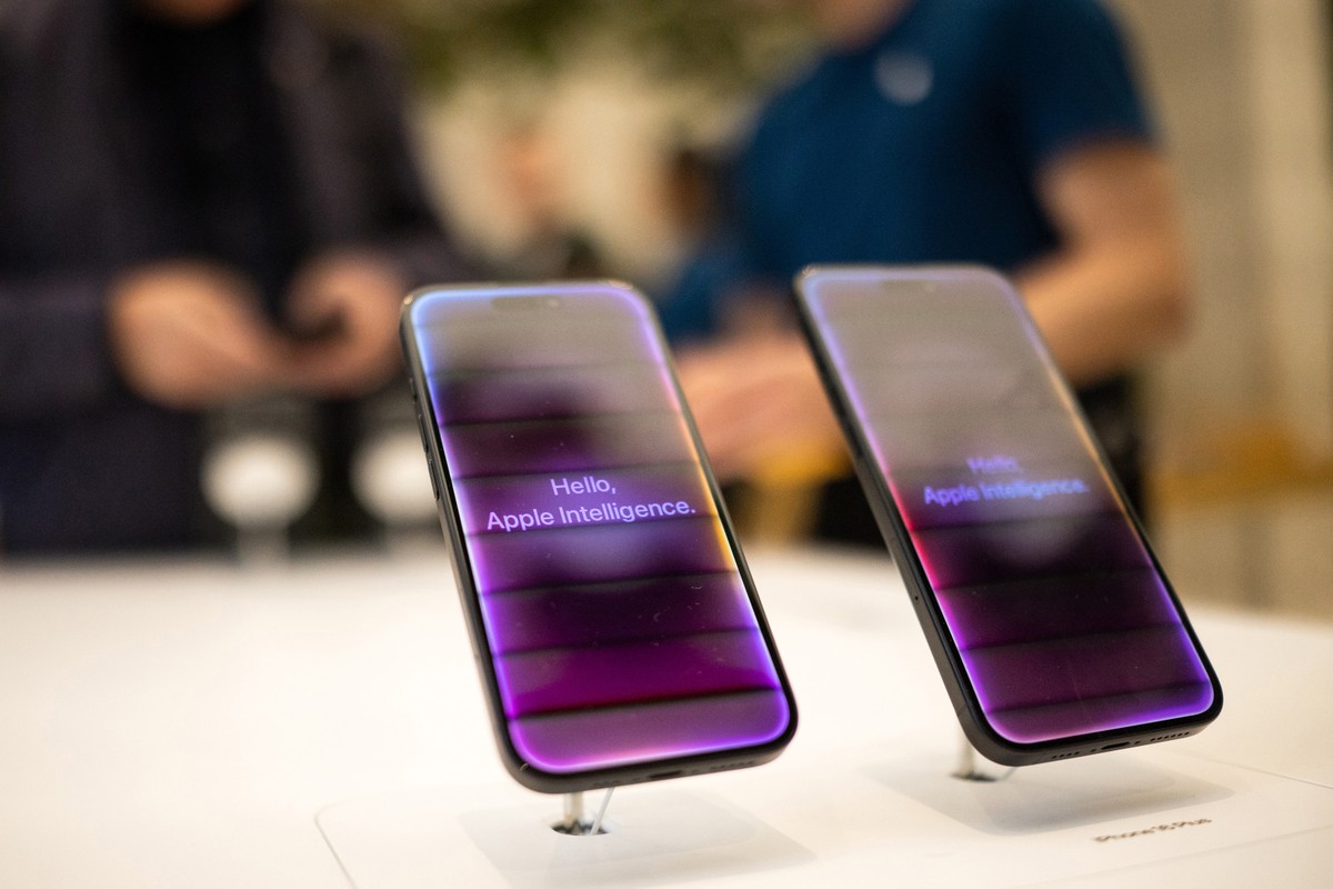 Apple enfrenta críticas e pressões por inovações em inteligência artificial amid queda de ações