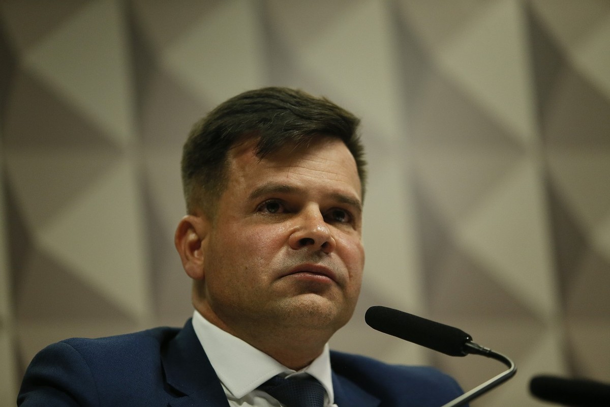 Ex-PRF de Bolsonaro revela testemunhas sobre bloqueios em trama golpista