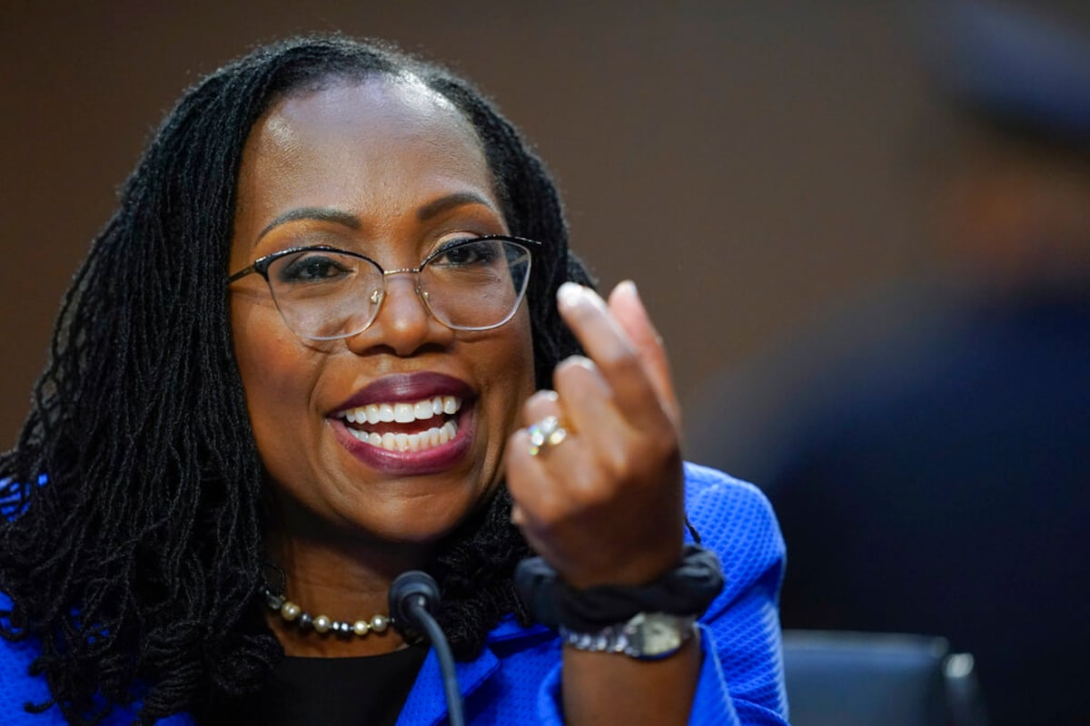 Ketanji Brown Jackson alerta sobre ameaças a juízes e a crise na democracia americana