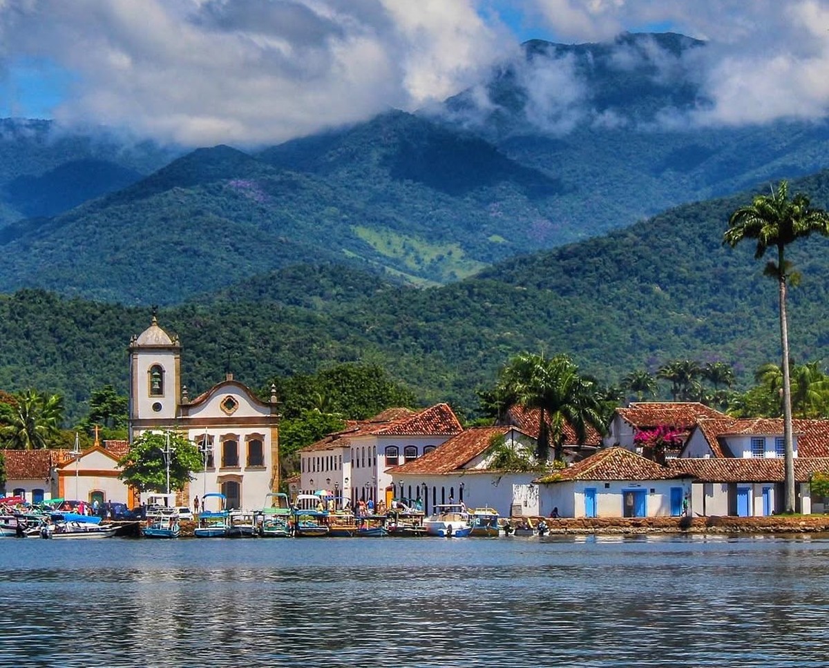 Descubra cinco destinos imperdíveis em Paraty durante o evento literário