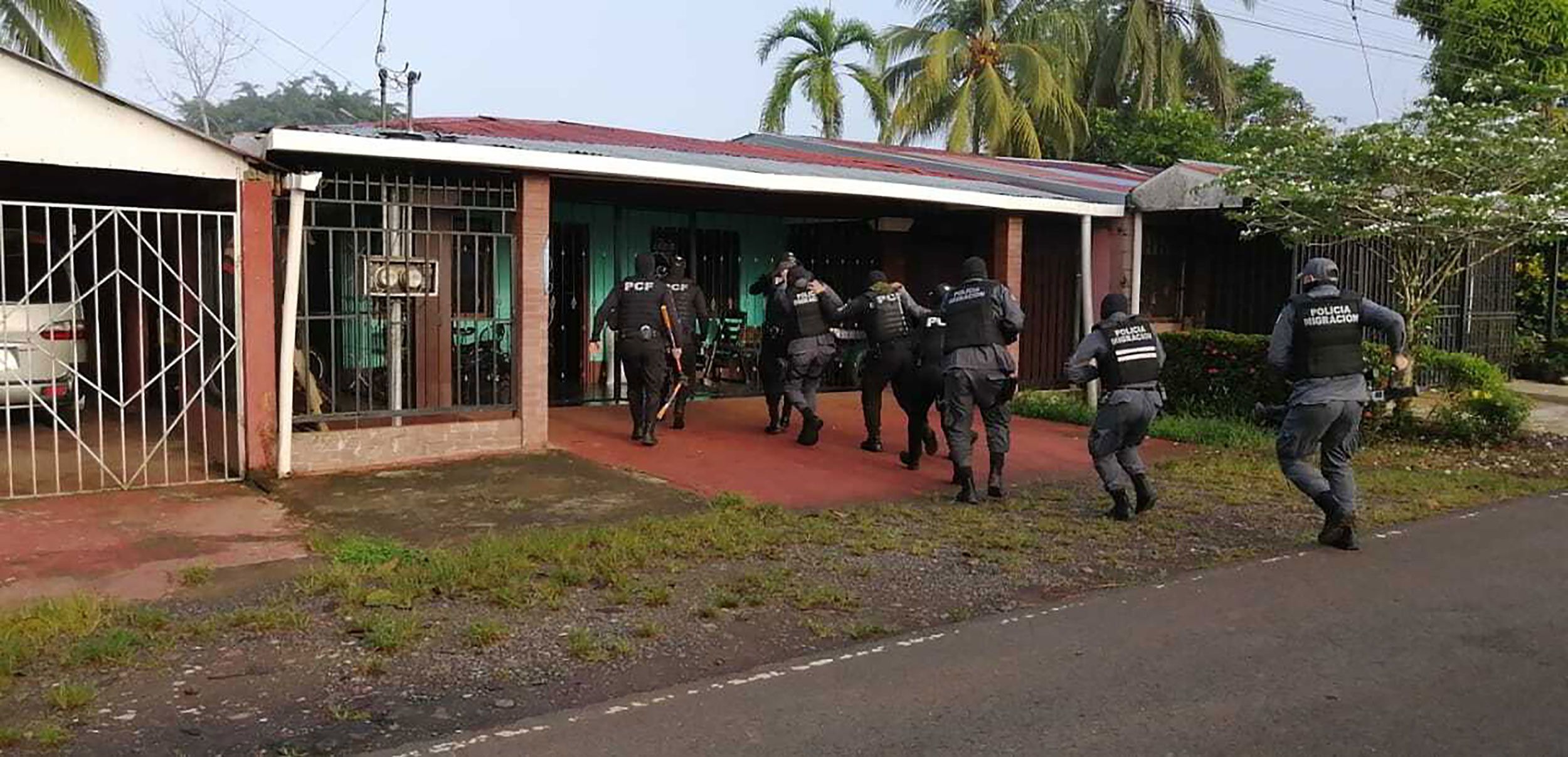 Costa Rica desmantela rede de tráfico humano e prende 19 suspeitos em operação policial