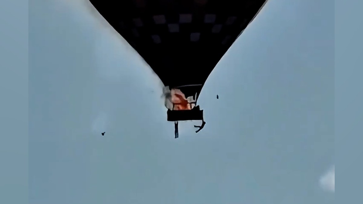 Vídeos mostram queda de balão com turistas em SC e momentos de desespero