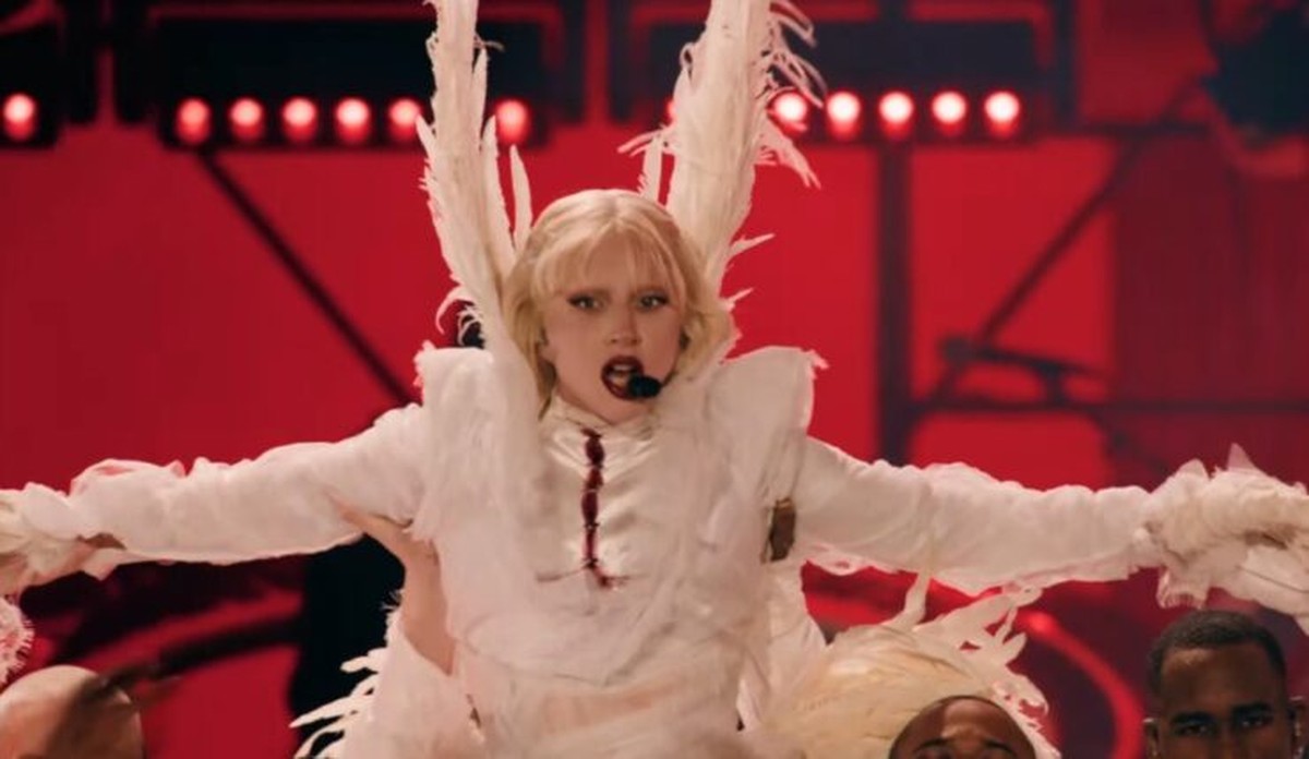 Lady Gaga no Coachella (Foto: Reprodução/Youtube)