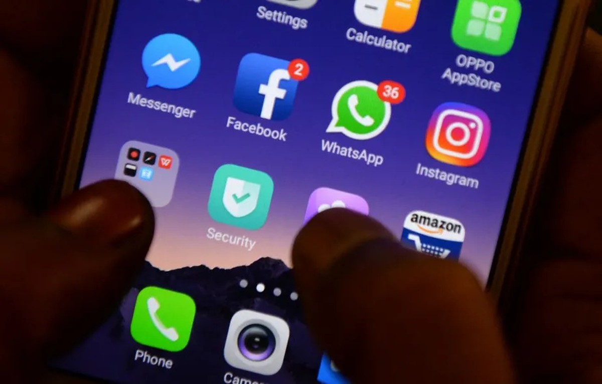 Pais devem redobrar a atenção com os perigos das redes sociais para os filhos