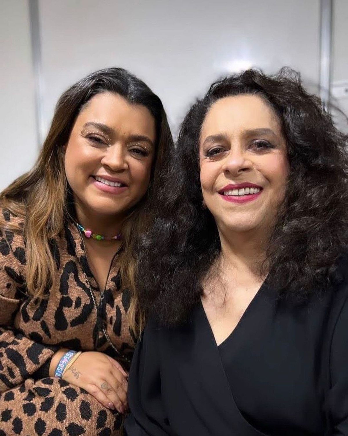 TV Globo homenageia Preta Gil com gravação na abertura de 'Vale Tudo'