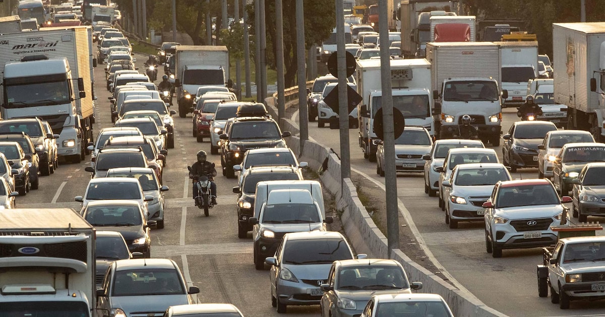 Governo avalia eliminar aulas práticas para obtenção da CNH no Brasil
