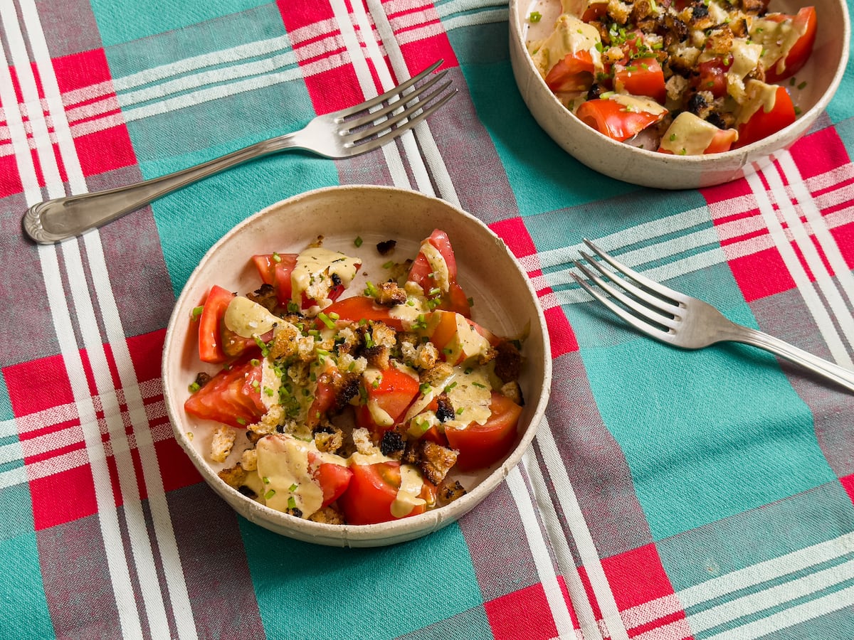 Tomate com sardinhas e solomilho à zaragozana no cardápio de El Comidista