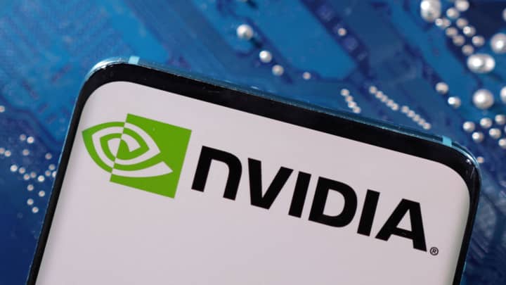 Analistas destacam recomendações para Nvidia, Tesla, Palantir, JPMorgan e mais