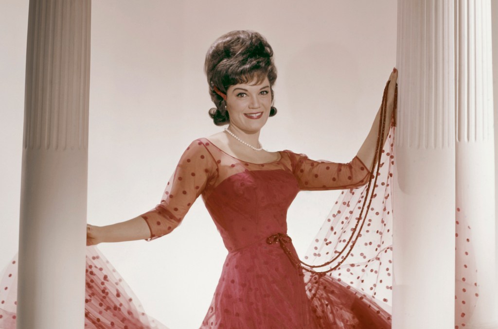 Connie Francis mantém seu legado com 'Everybody’s Somebody’s Fool' como sucesso eterno