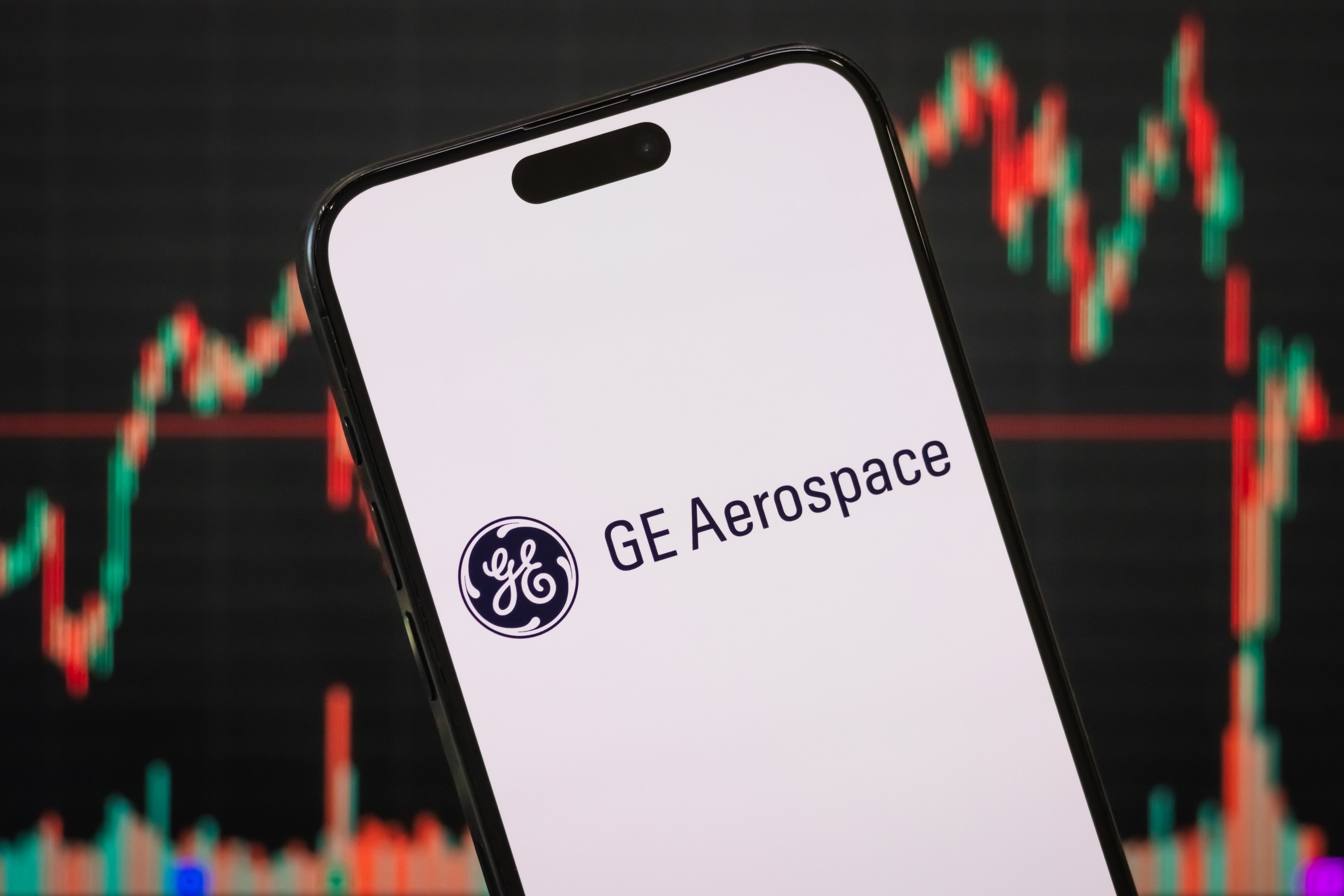 Ações da GE Aerospace atingem maior valor em 25 anos após resultados surpreendentes