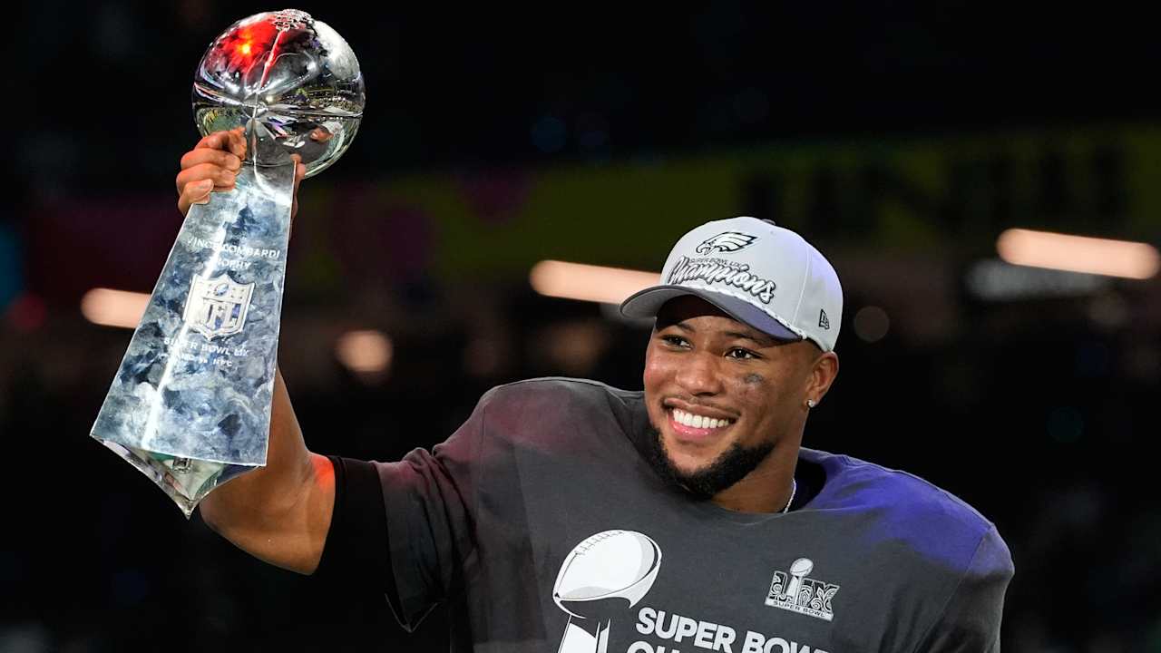 Saquon Barkley brilha e é capa de Madden NFL 26 após temporada histórica com os Eagles