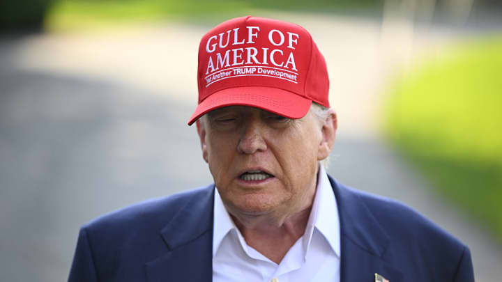 Trump impõe tarifa de 50% ao Brasil e desafia limites de seus poderes emergenciais