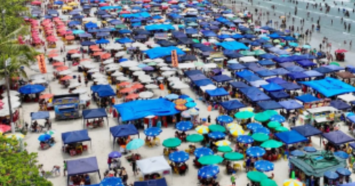 Ubatuba aprova projeto de lei que limita barracas nas praias da cidade