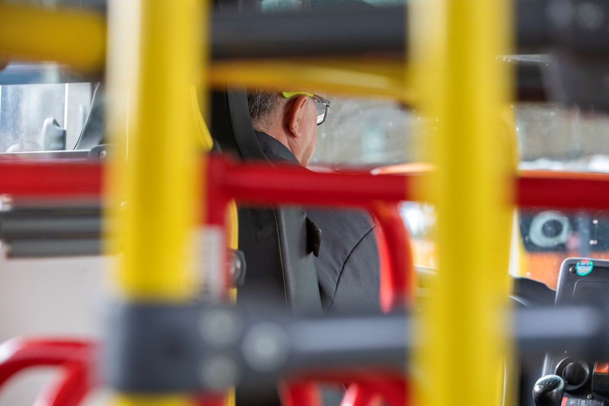Motorista de ônibus relata violência e assaltos em linha de coletivos perigosos