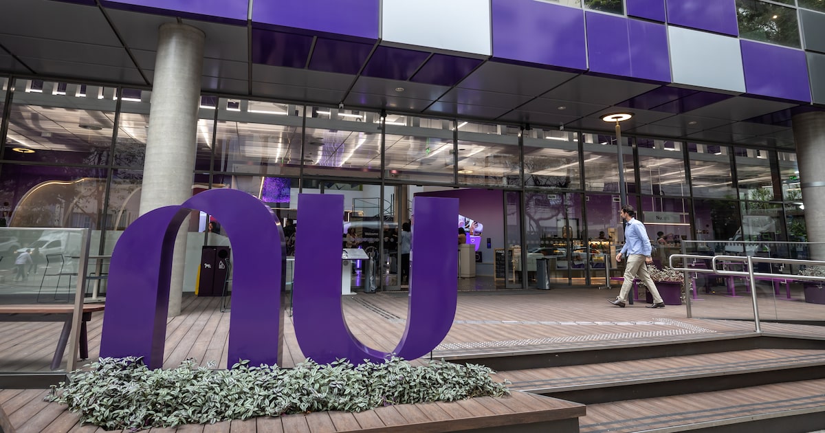 Os papéis, que haviam subido 27% no acumulado do ano até o fechamento da terça-feira, inicialmente caíram mais de 6% nas negociações após o mercado (Foto: Bloomberg/Jonne Roriz)