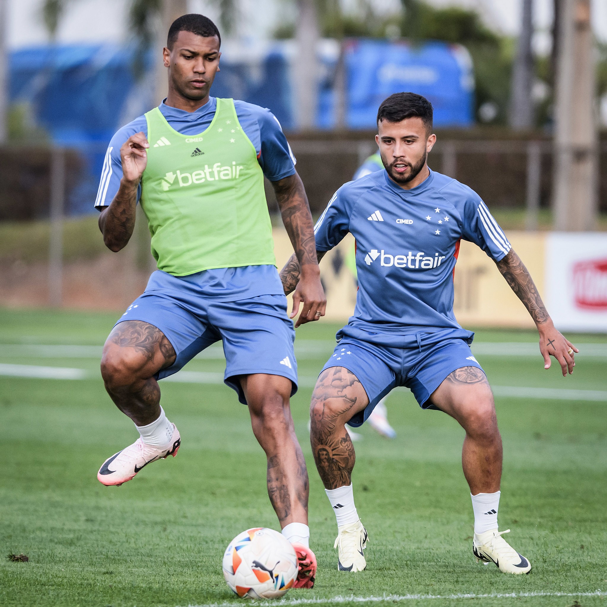 Cruzeiro gera R$ 70 milhões ao Grêmio com vendas de trio de jogadores