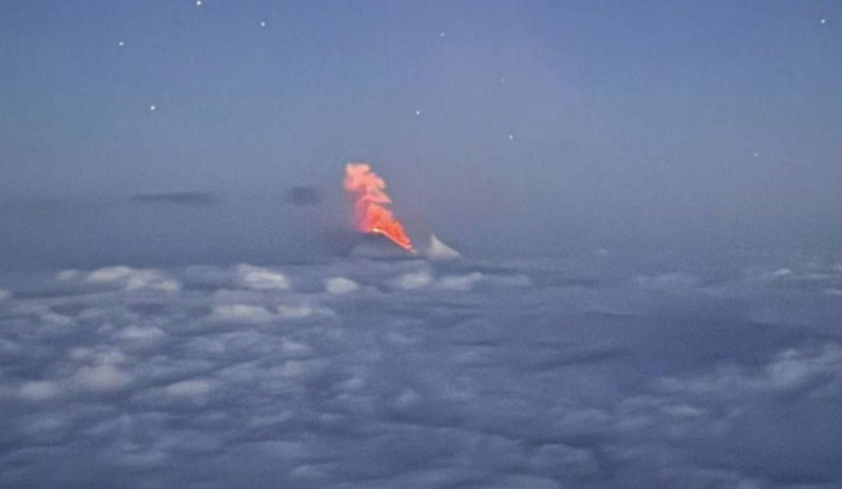 Vulcão na Rússia entra em erupção após 500 anos de inatividade histórica