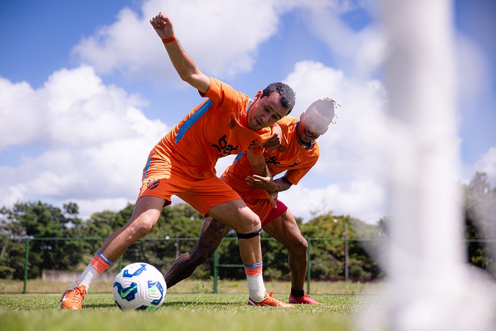 Atacante Pablo, em treino no CT do Sport. (Foto: Paulo Paiva/SCR)