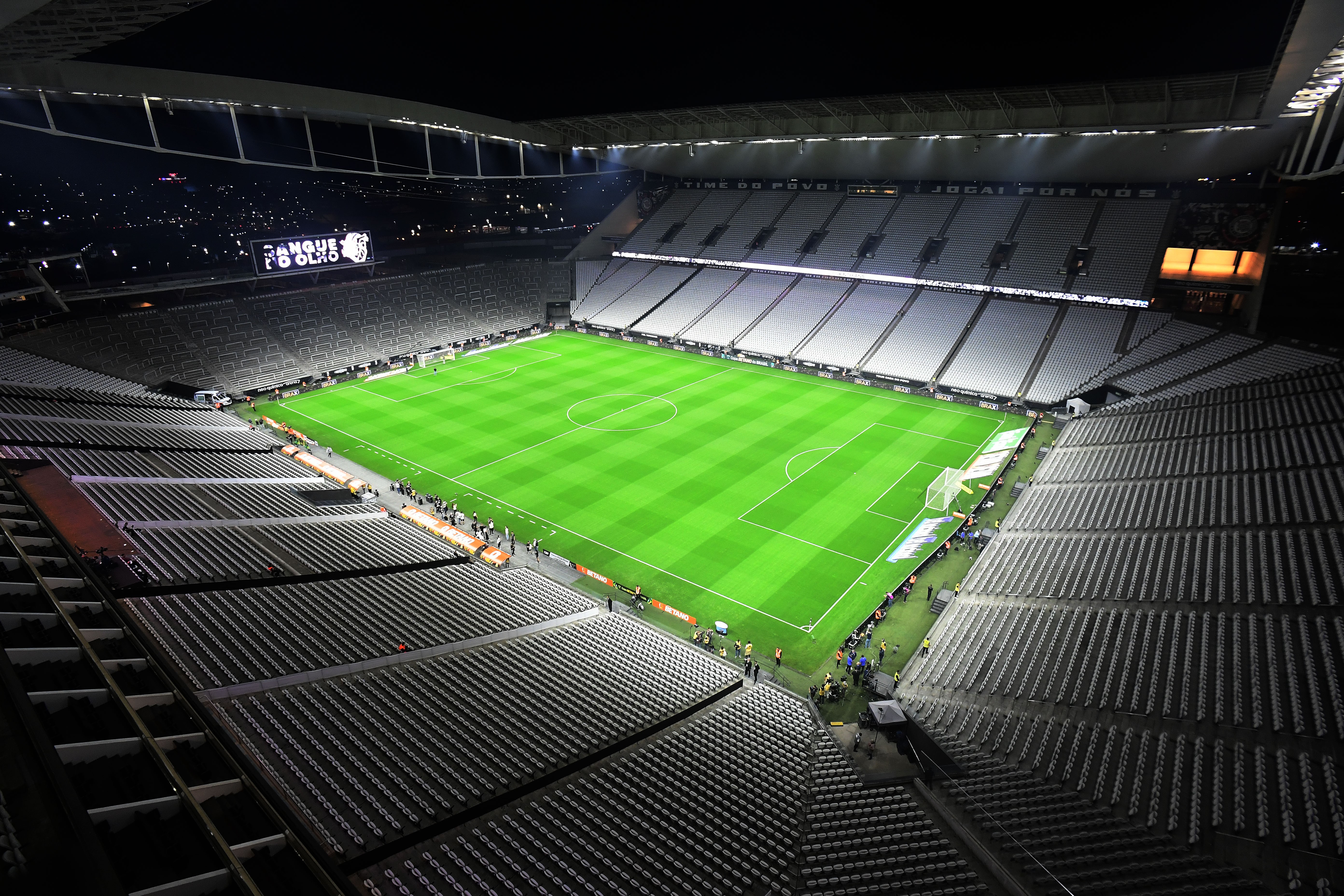 Corinthians e Palmeiras duelam nas oitavas da Copa do Brasil em busca da vitória