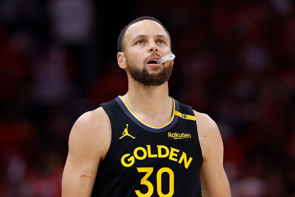Stephen Curry planeja futuro como proprietário de franquia da NBA após aposentadoria