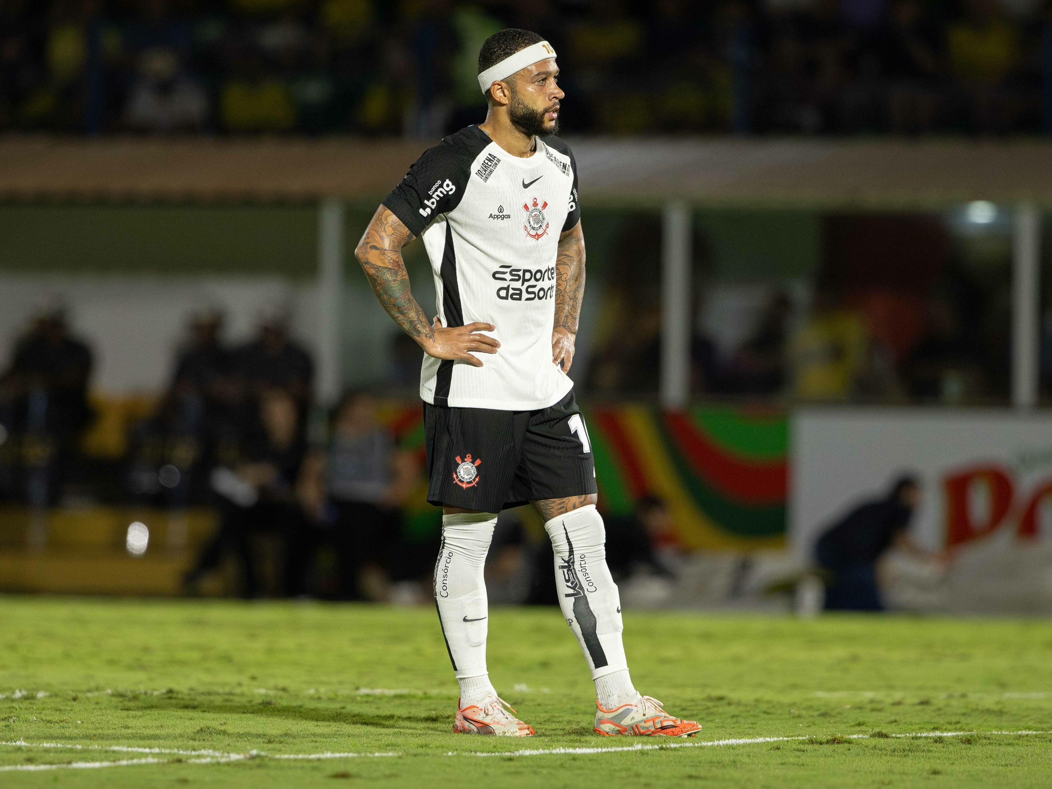 Memphis, do Corinthians, em jogo contra o Mirassol pelo Brasileirão (Foto: Joisel Amaral/AGIF)