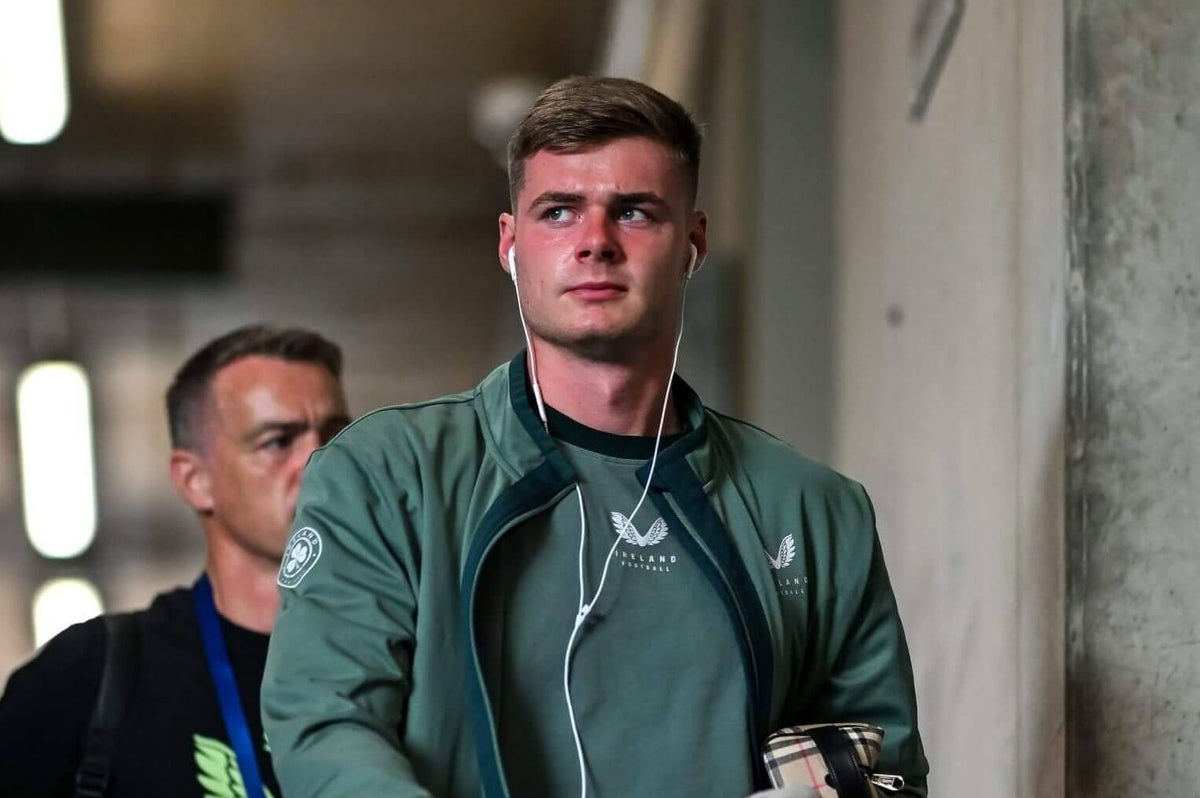 Brighton busca reerguer Evan Ferguson após fase difícil na temporada