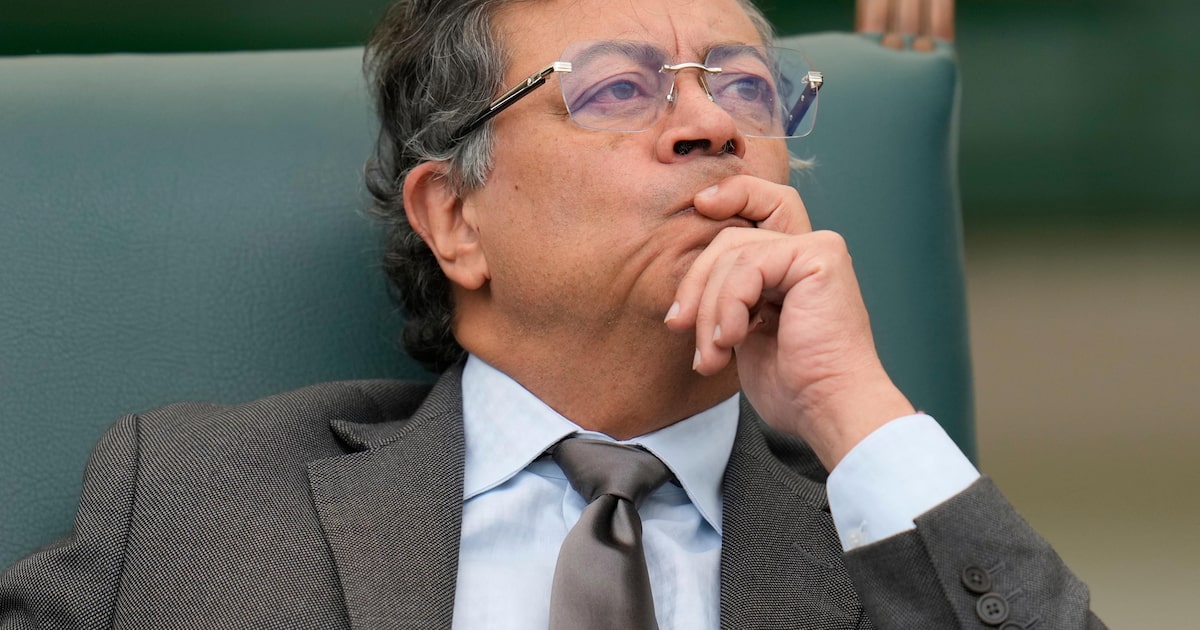 Colômbia solicita adesão ao banco dos Brics em busca de novas parcerias econômicas